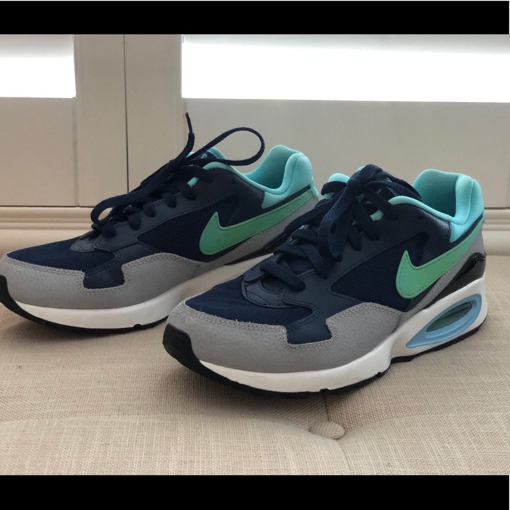 🏋🏾‍♀️Nike Air Max